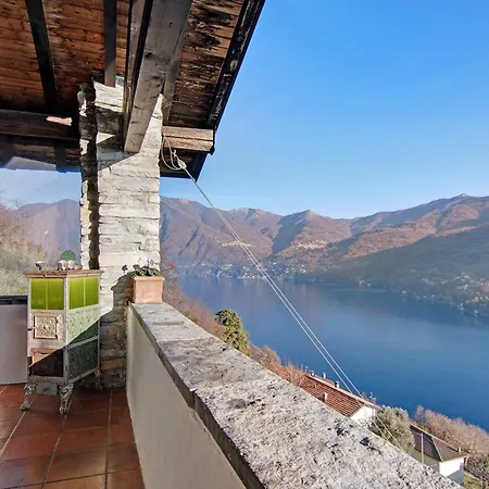 Stone House Of The Year 1500 Сasa de vacaciones Moltrasio